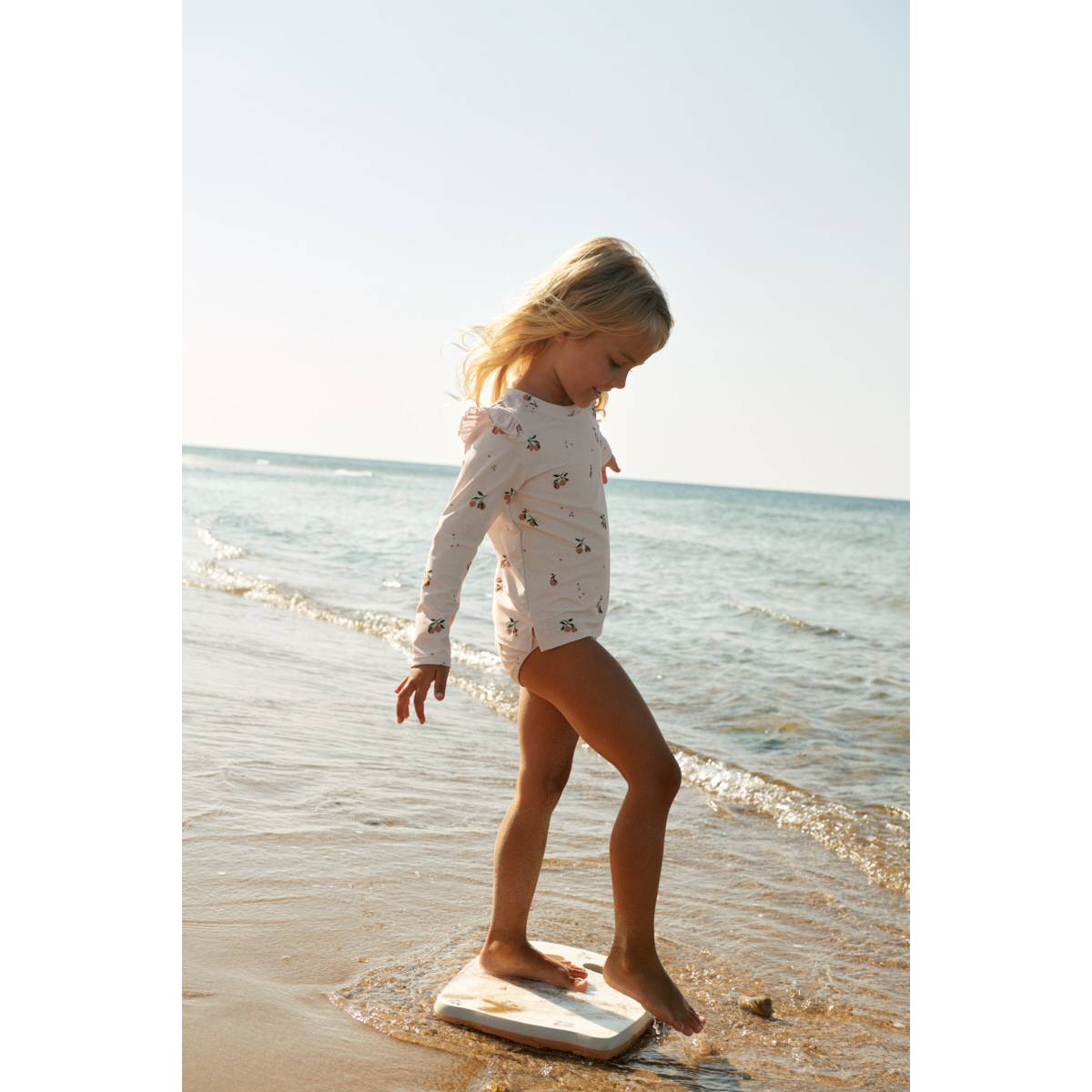 Liewood TENLEY Bedrucktes Schwimm-T-Shirt - Peach / Sea shell - Schwimm-T-Shirt