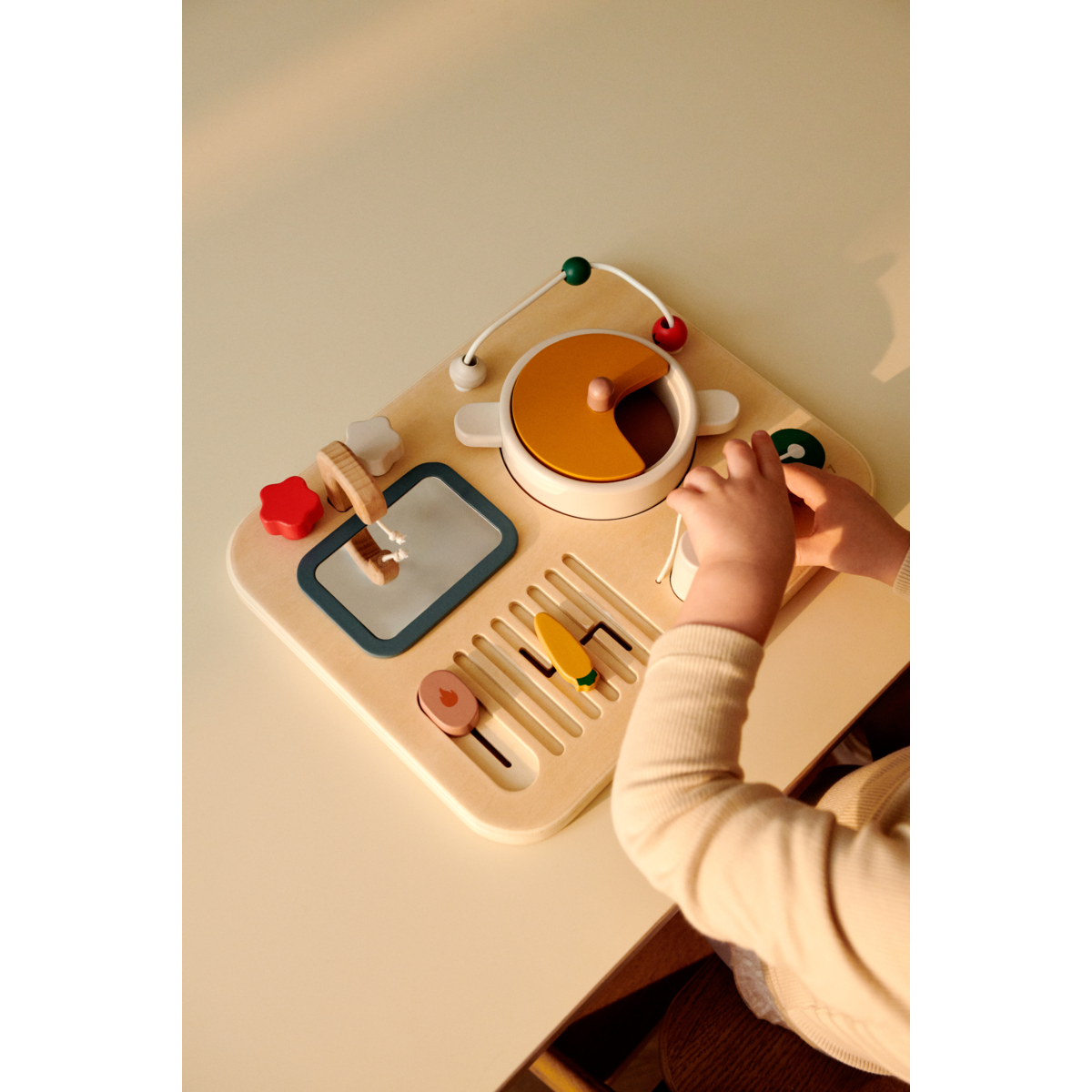 Liewood MAGNUS Spielbrett aus Holz - Sandy multi mix - Motorisch