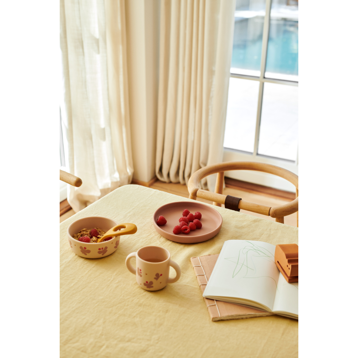 Liewood VIVI Silikon Geschirrset - Butterfly / Apple blossom - Geschirr satz