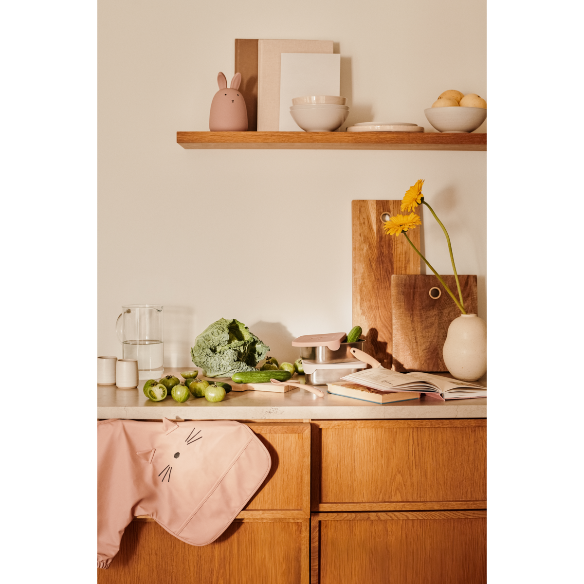 Liewood MERLE Bedrucktes Ärmellätzchen - Cat tuscany rose - Cape Lätzchen