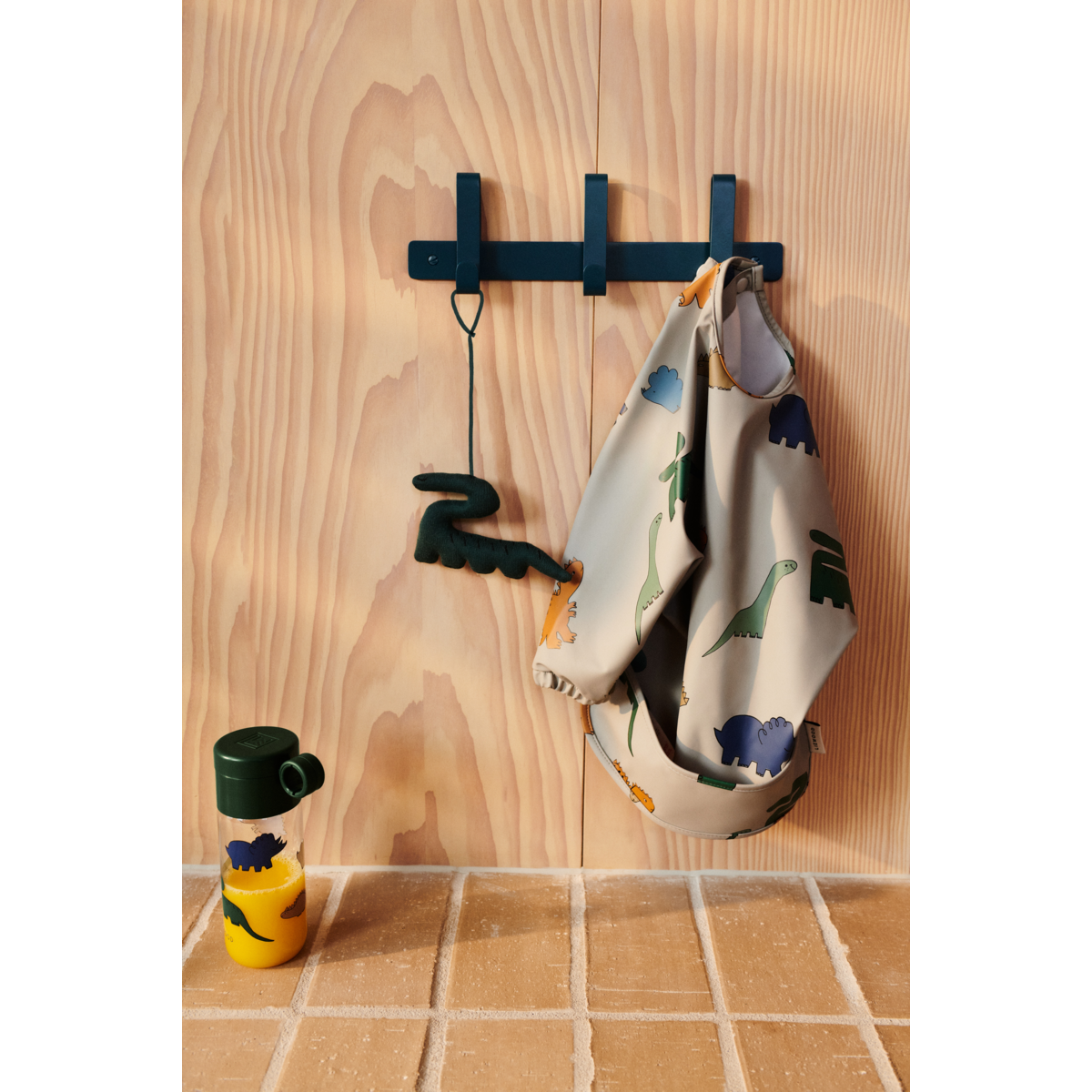 Liewood MERLE Bedrucktes Ärmellätzchen - Dinosaurs / Mist - Cape Lätzchen