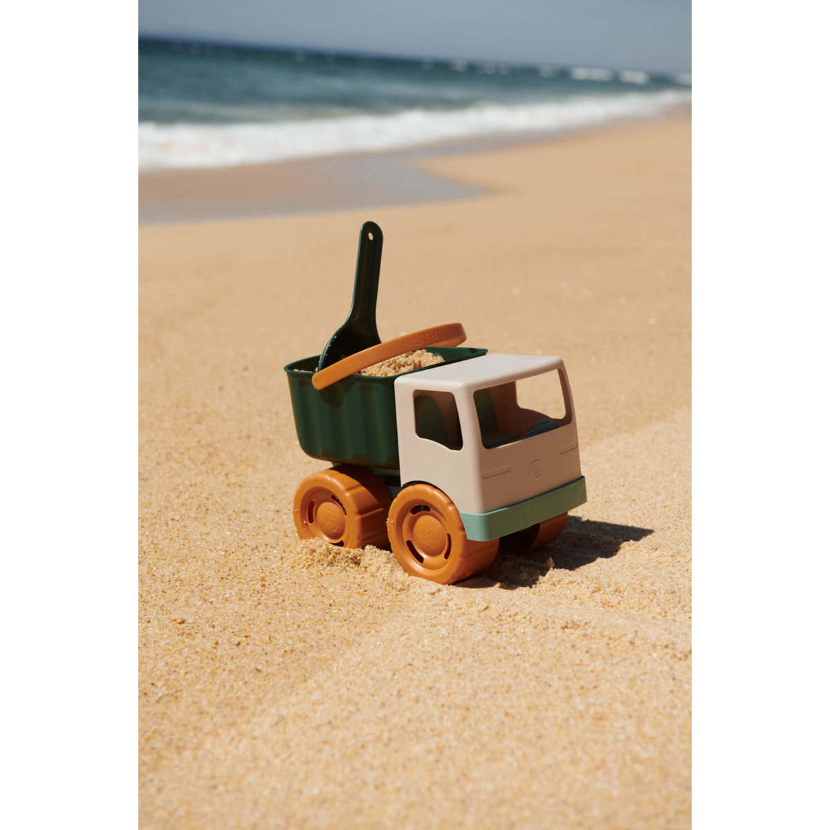 Liewood Beck Sand Truck - Peppermint multi mix - SAND TOYS