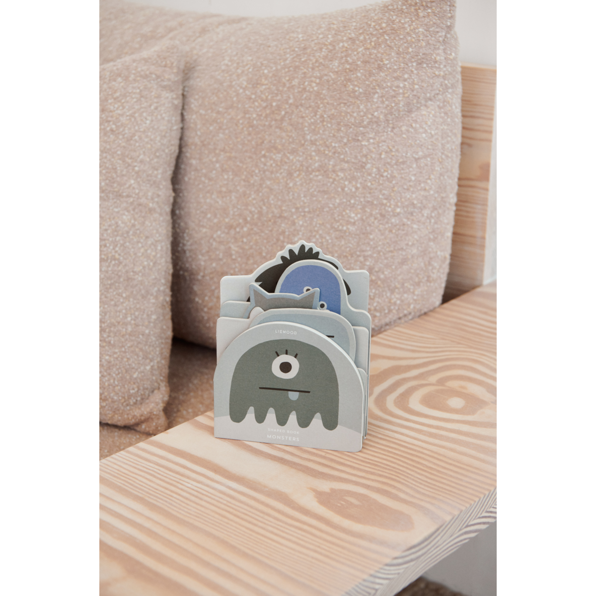 Liewood Speziell geformtes Buch Jade - Monster / Mist - Babybuch