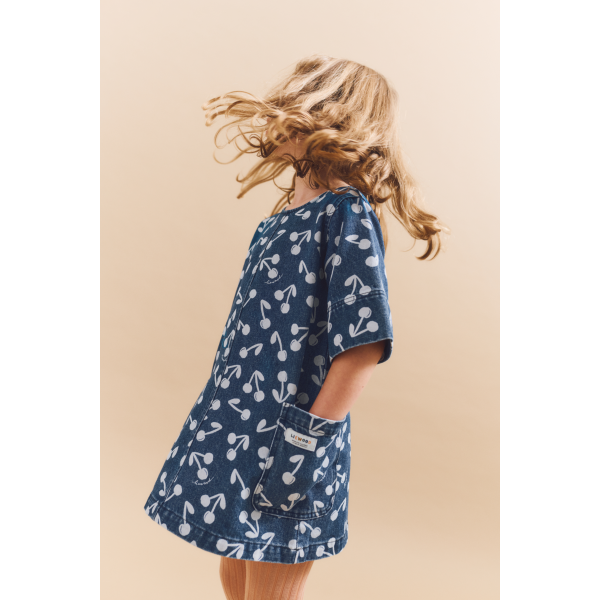 Liewood ANGELICA Bedrucktes Denim-Kleid - Cherry blossom / Medium blue denim - Kleid