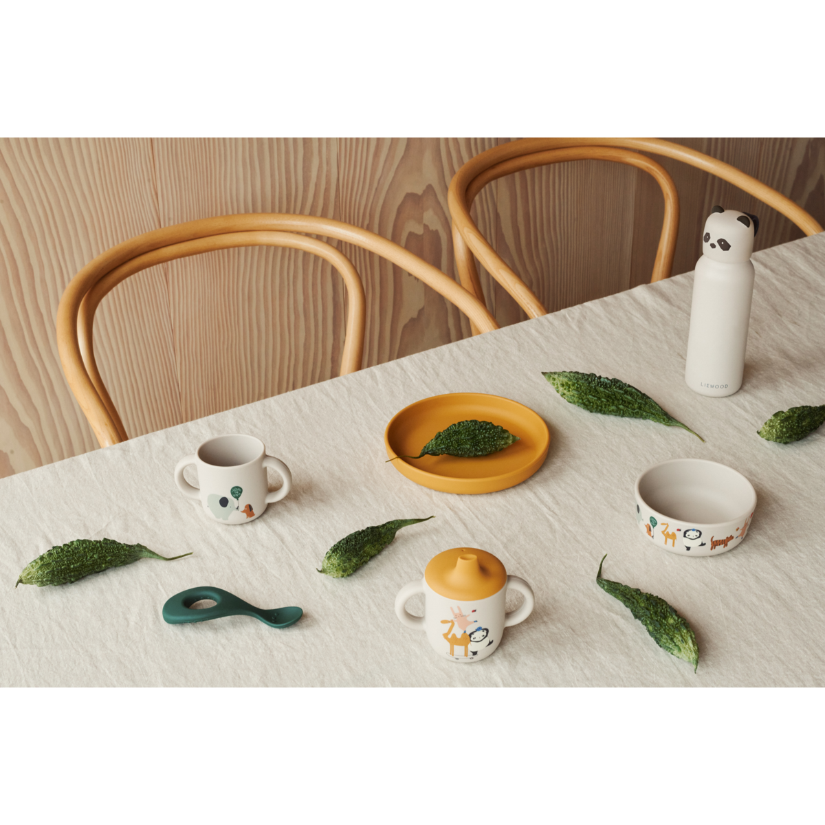 VIVI Silikon Geschirrset - Around the world / Sandy